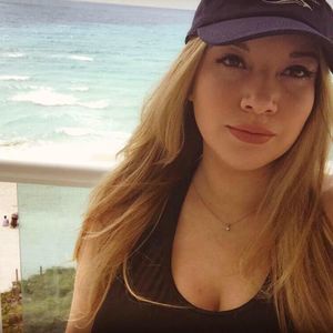 Meet your Posher, Aurora